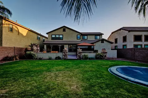3932 E Parkview Dr, Gilbert, AZ 85295 photo 8
