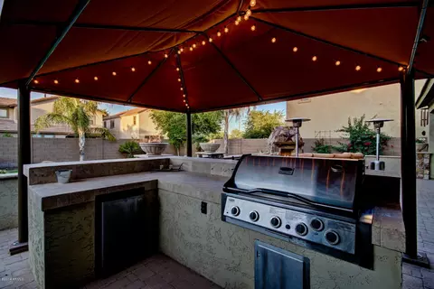 3932 E Parkview Dr, Gilbert, AZ 85295 photo 12