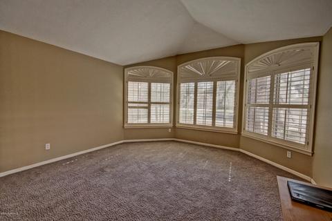 311 S Cobblestone Dr, Gilbert, AZ 85296 photo 5