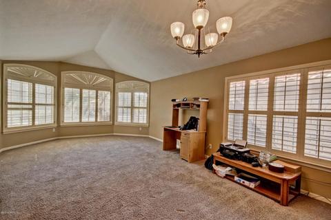 311 S Cobblestone Dr, Gilbert, AZ 85296 photo 4