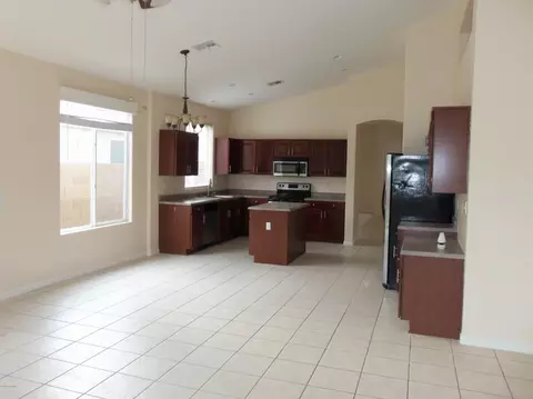 109 E Gail Dr, Gilbert, AZ 85296 photo 3