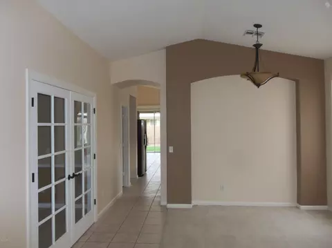 109 E Gail Dr, Gilbert, AZ 85296 photo 5