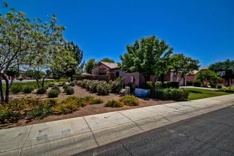 959 E Mary Ln, Gilbert, AZ 85295 photo 3