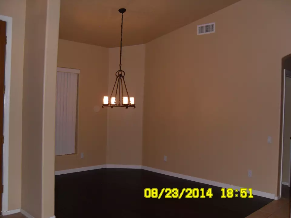  9512 E Menlo Cir, Mesa, AZ 85207 photo 4
