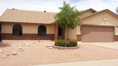 5728 Enrose St, Mesa, AZ 85205 photo 2