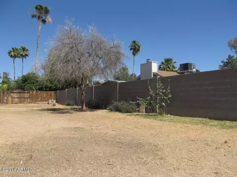 2425 W Banff Ln, Phoenix, AZ 85023 photo 2