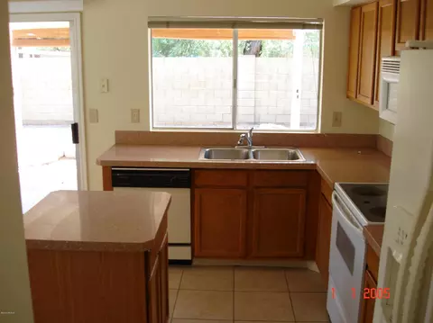 4339 E Vaughn Dr, Phoenix, AZ 85044 photo 7