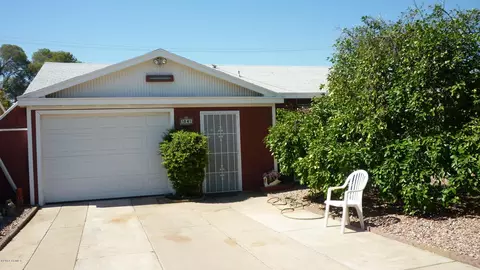 1841 E Avalon Dr, Phoenix, AZ 85016 photo 2