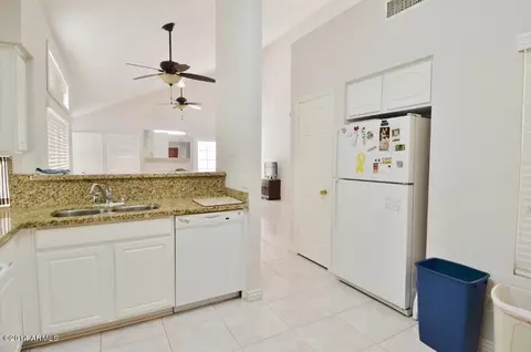 3237 E Hiddenview Dr, Phoenix, AZ 85048 photo 10