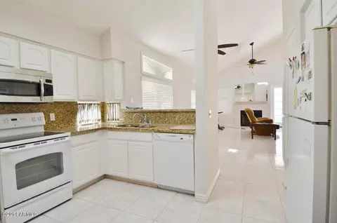 3237 E Hiddenview Dr, Phoenix, AZ 85048 photo 13