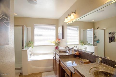4049 E Los Altos Dr, Gilbert, AZ 85297 photo 11