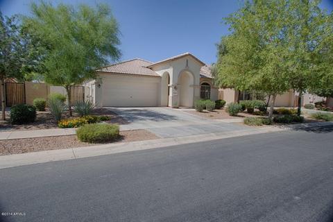 4049 E Los Altos Dr, Gilbert, AZ 85297 photo 1
