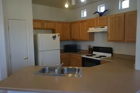 1520 S Roadrunner Dr, Gilbert, AZ 85296 photo 4