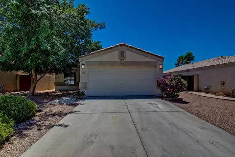 1703 E Amber Ln, Gilbert, AZ 85296 photo 2