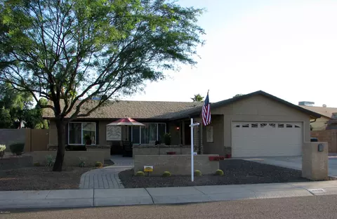 4039 E Windrose Dr, Phoenix, AZ 85032 photo 1