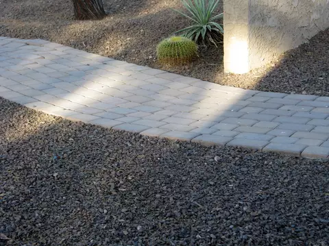 4039 E Windrose Dr, Phoenix, AZ 85032 photo 2
