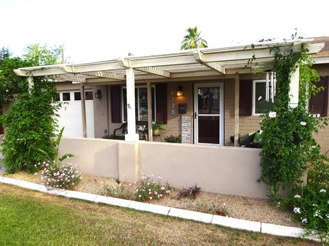 4135 E Turney Ave, Phoenix, AZ 85018 photo 2