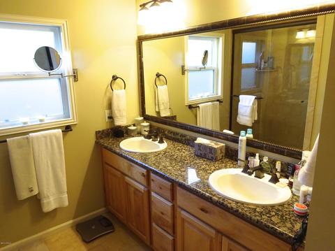4135 E Turney Ave, Phoenix, AZ 85018 photo 9