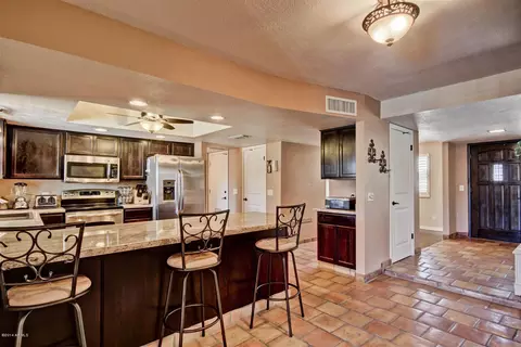 643 E Kael Cir, Mesa, AZ 85203 photo 13