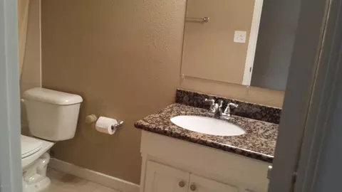 3951 E Becker Ln, Phoenix, AZ 85028 photo 18