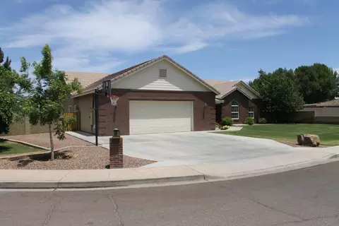 4118 E Grove Cir, Mesa, AZ 85206 photo 2