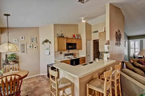 17813 N 1st Dr, Phoenix, AZ 85023 photo 14