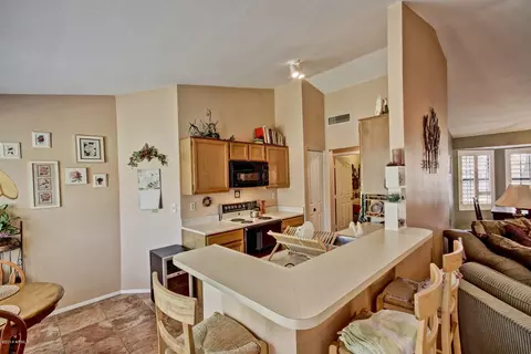 17813 N 1st Dr, Phoenix, AZ 85023 photo 8
