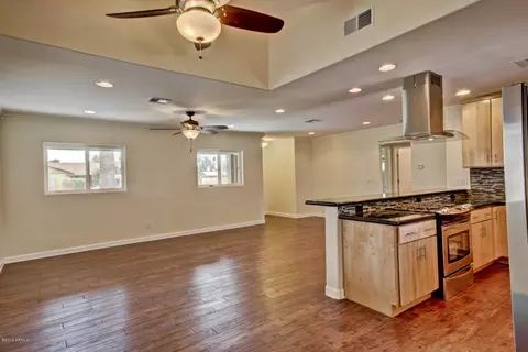 2102 E Weldon Ave, Phoenix, AZ 85016 photo 19