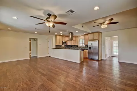 2102 E Weldon Ave, Phoenix, AZ 85016 photo 2