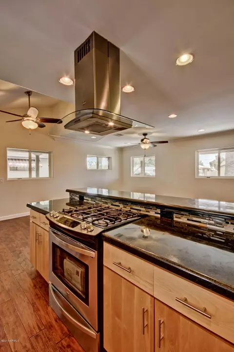 2102 E Weldon Ave, Phoenix, AZ 85016 photo 26