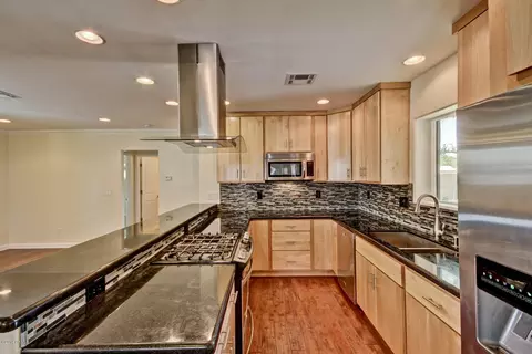 2102 E Weldon Ave, Phoenix, AZ 85016 photo 1