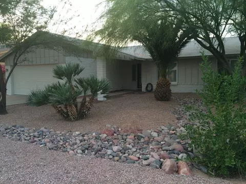 2156 E Gemini Dr, Tempe, AZ 85283 photo 1