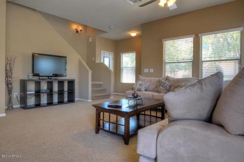986 S Hawk Ln, Gilbert, AZ 85296 photo 5