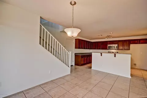 1069 S Deerfield Ln, Gilbert, AZ 85296 photo 13