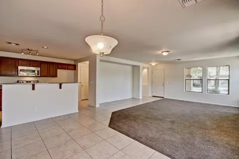1069 S Deerfield Ln, Gilbert, AZ 85296 photo 9