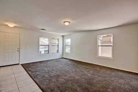 1069 S Deerfield Ln, Gilbert, AZ 85296 photo 7