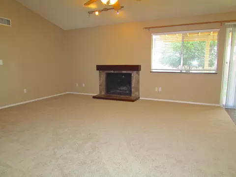 6731 E Ivy St, Mesa, AZ 85205 photo 5