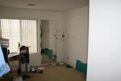 4351 E Selena Dr, Phoenix, AZ 85050 photo 6