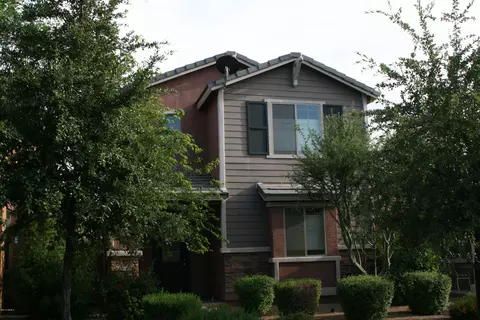 4351 E Selena Dr, Phoenix, AZ 85050 photo 2