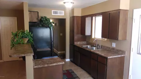 448 W 3rd Pl, Mesa, AZ 85201 photo 4