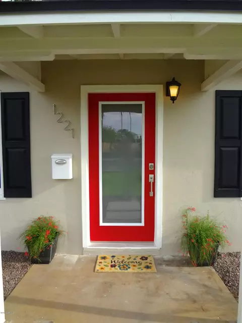 1221 E Georgia Ave, Phoenix, AZ 85014 photo 4
