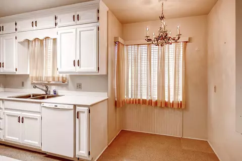 902 E Cambridge Ave, Phoenix, AZ 85006 photo 10