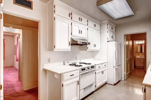 902 E Cambridge Ave, Phoenix, AZ 85006 photo 8