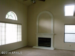 3215 E Wescott Dr, Phoenix, AZ 85050 photo 2