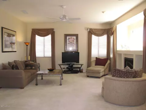 4841 E Williams Dr, Phoenix, AZ 85054 photo 7
