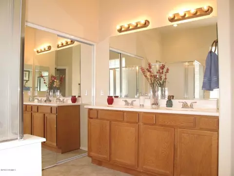 4841 E Williams Dr, Phoenix, AZ 85054 photo 12