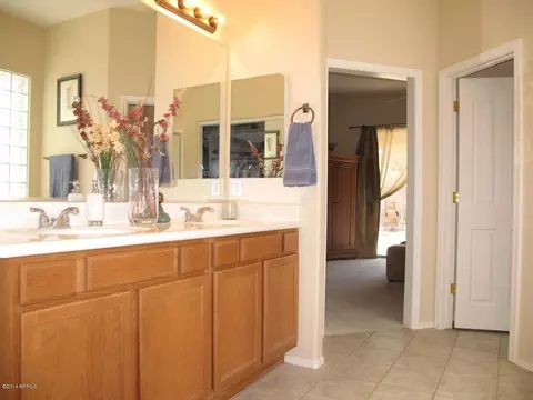 4841 E Williams Dr, Phoenix, AZ 85054 photo 13