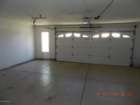 3744 E Morrow Dr, Phoenix, AZ 85050 photo 9