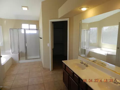 3744 E Morrow Dr, Phoenix, AZ 85050 photo 12