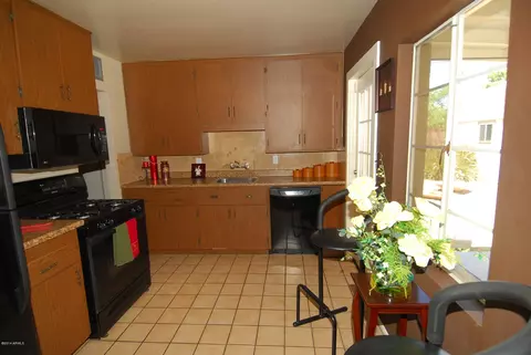 2434 E Hazelwood St, Phoenix, AZ 85016 photo 14
